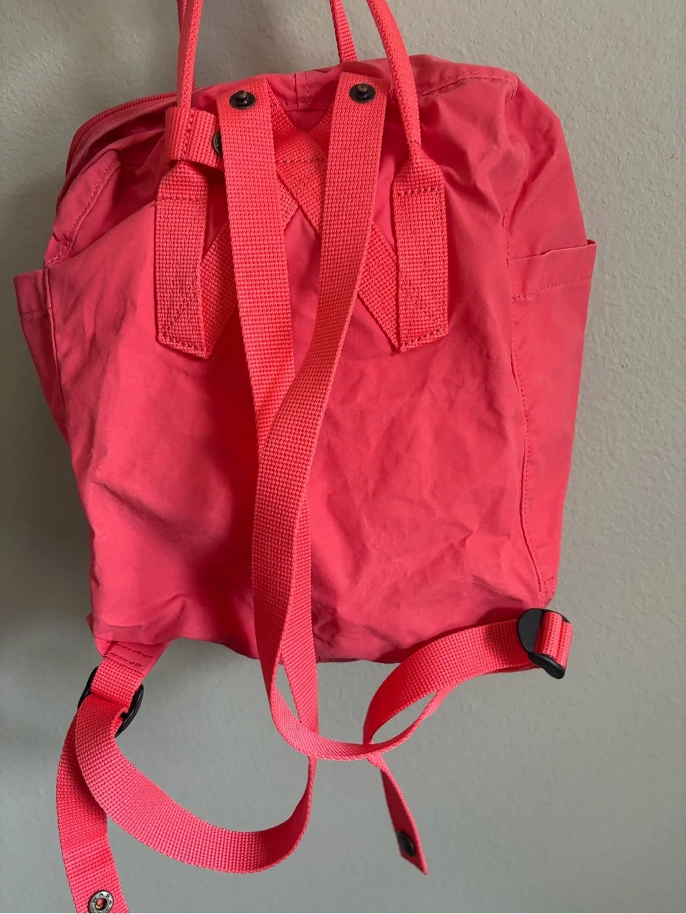 Fjallraven Kanken 23510 Peach Pink Casual Backpack Everyday Outdoor Unisex Bags